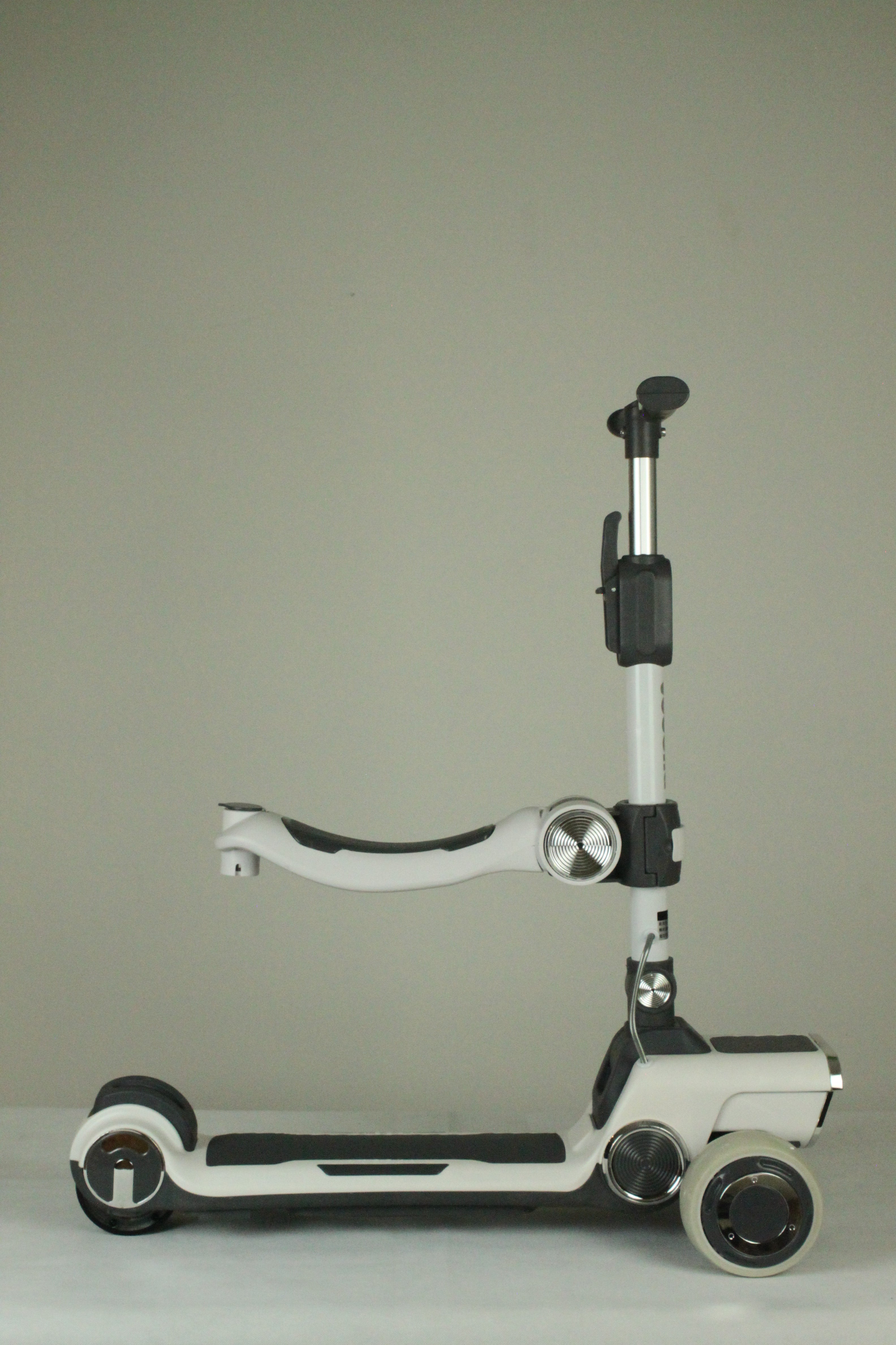 Kudo's 2-in-1 Kids Electric Scooty