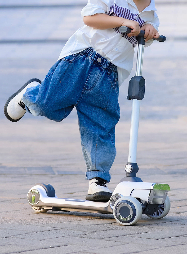 Kudo's Kids Electric Scooty