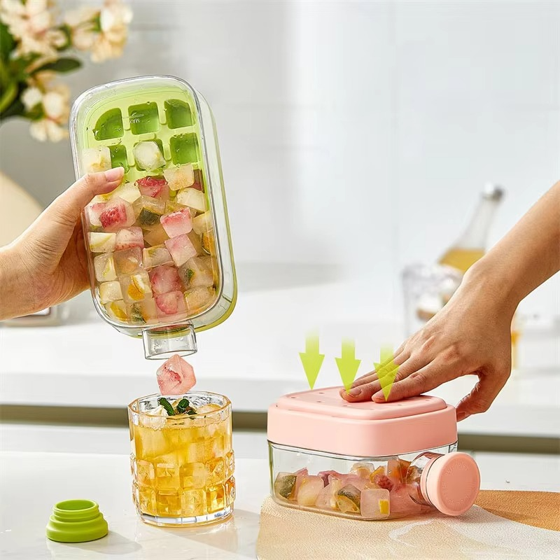 2-in-1 Ice Cube Tray & Portable Water Bottle with Straw (500ml)